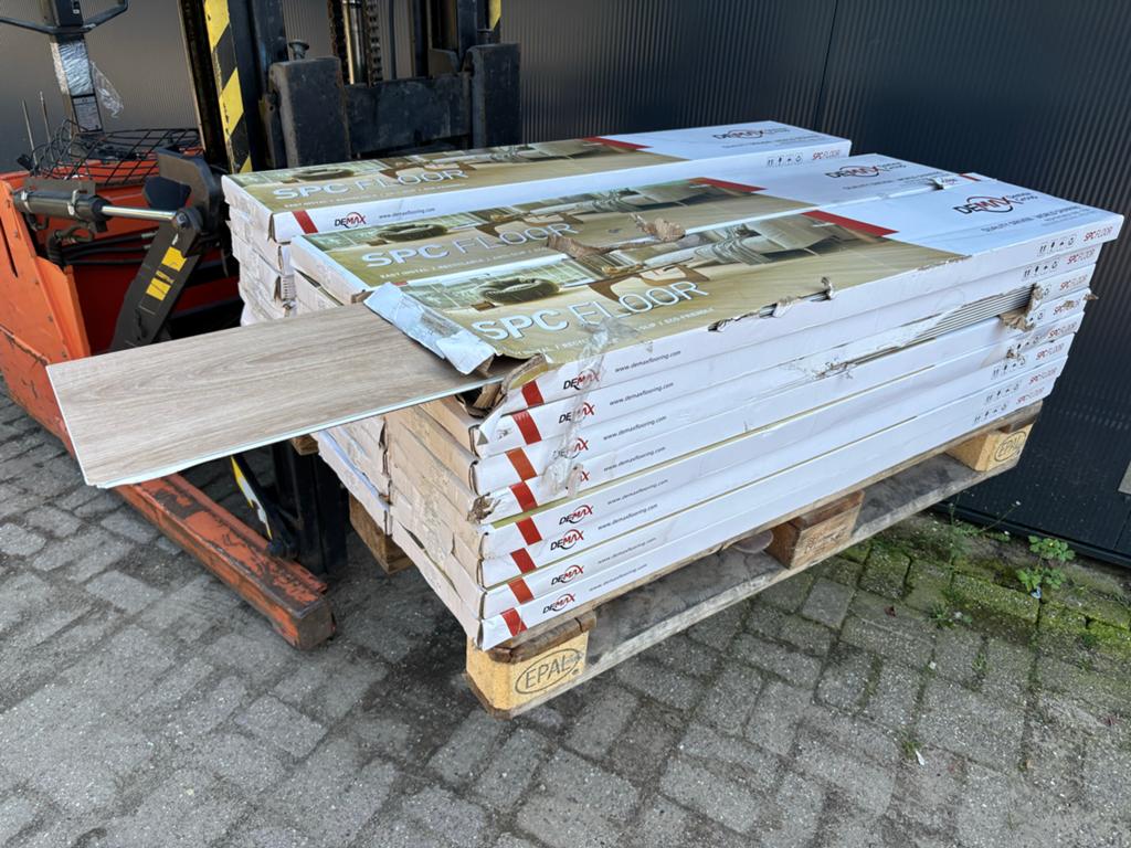Pvc kliklaminaat - Nieuw 55m2 - Houtlook - Demax zonder lijm, Kunststof, 50 tot 150 cm, Nieuw, 10 m² of meer