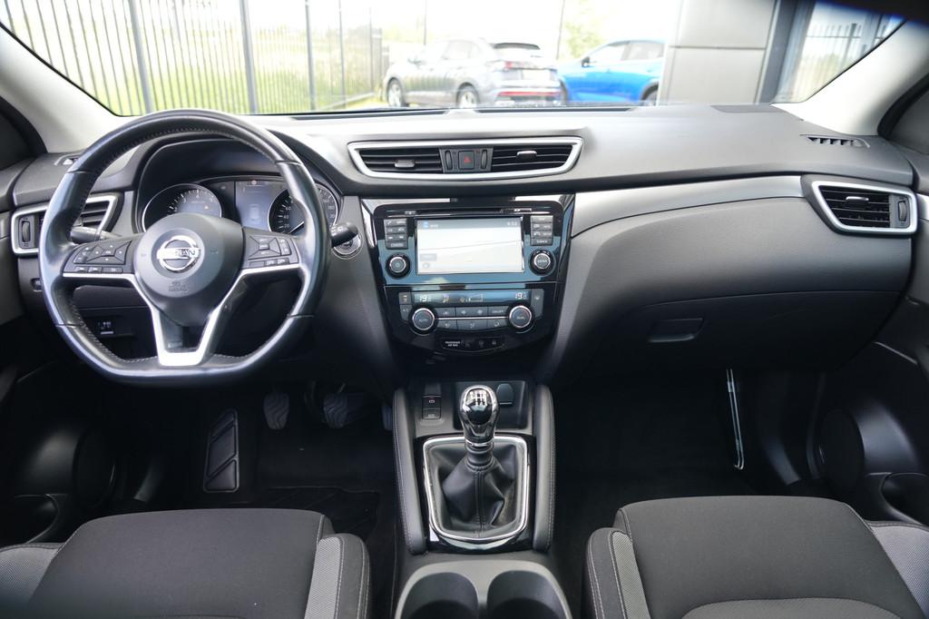 Nissan QASHQAI 1.2 N-Connecta 116pk Panoramadak/Navigatie/Ca, Voorwielaandrijving, Stof, Gebruikt, 4 cilinders