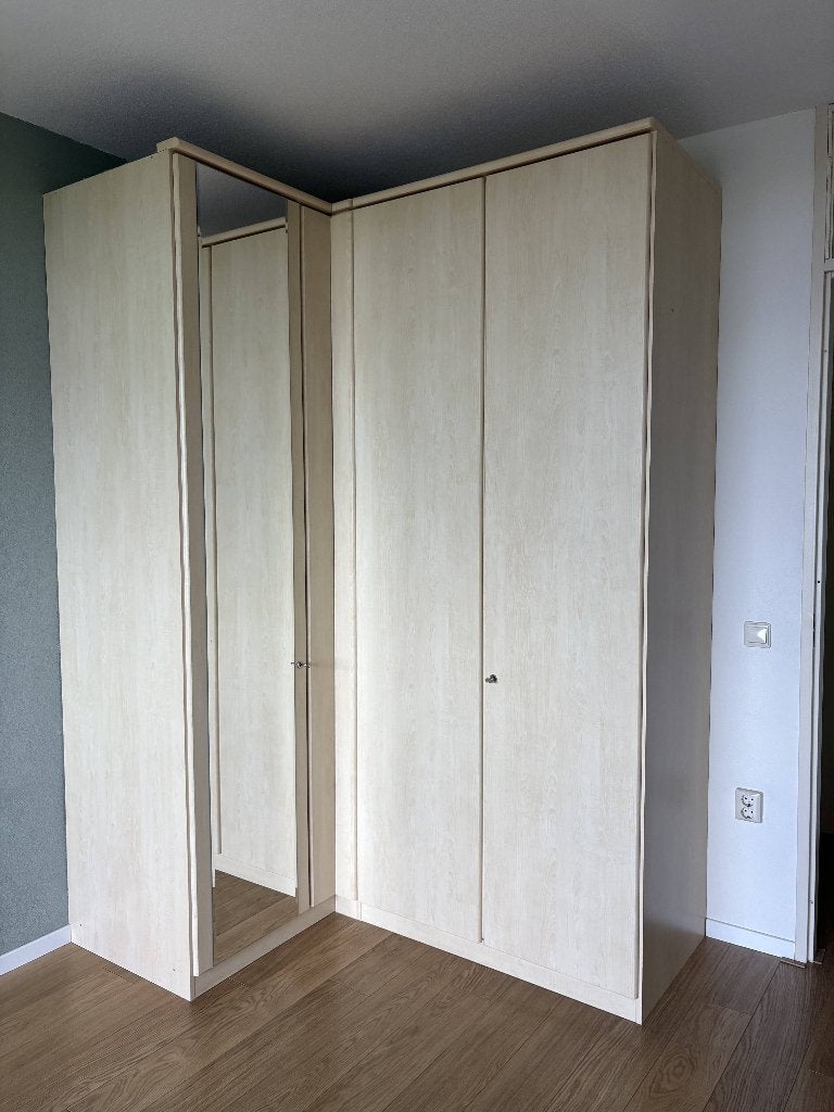 Grote hoekkledingkast met spiegel, Ophalen, Met deur(en), Gebruikt, Eikenhout