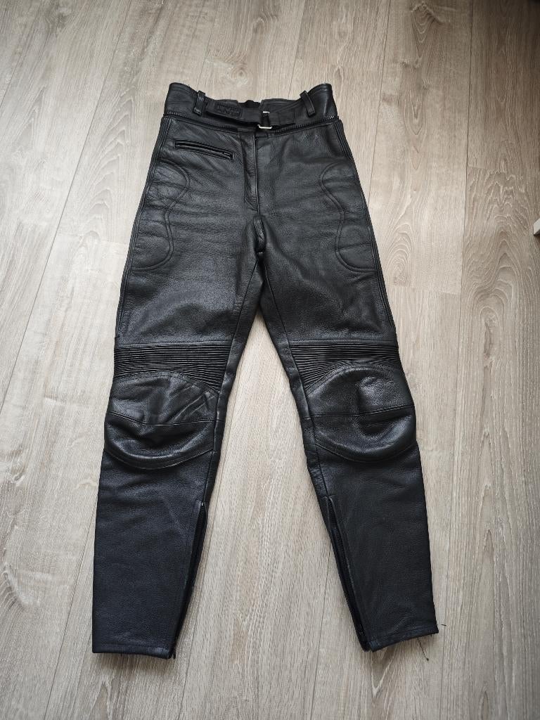 AKITO leren motorbroek dames XS Bescherming Ritst aan jas, Motoren, Kleding | Motorkleding, Ophalen of Verzenden, Broek | textiel