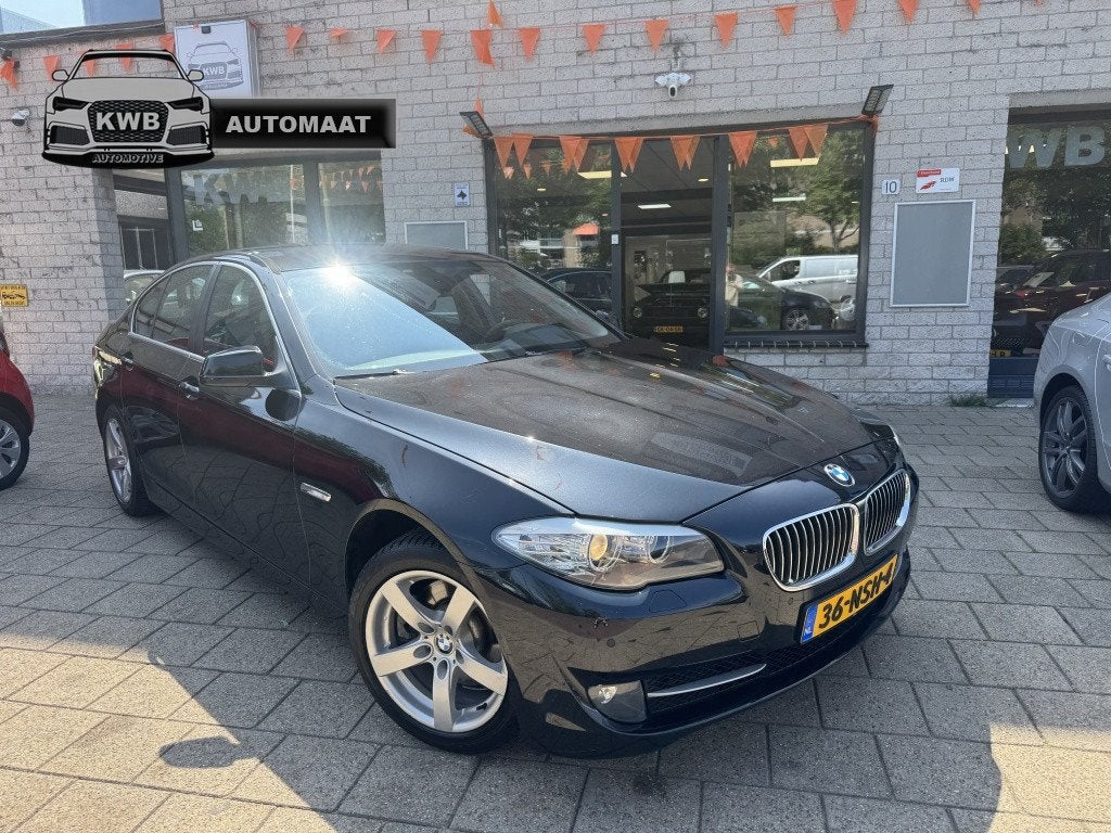 BMW 5 Serie 523i Executive Automaat Trekhaak Historie Vol, Auto's, Euro 5, Gebruikt, 2000 kg, Origineel Nederlands