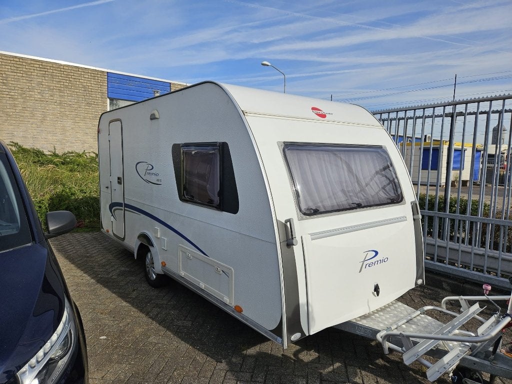 BURSTNER PREMIO 400TS, Caravans en Kamperen, Schokbreker, Dwarsbed, Treinzit, Particulier