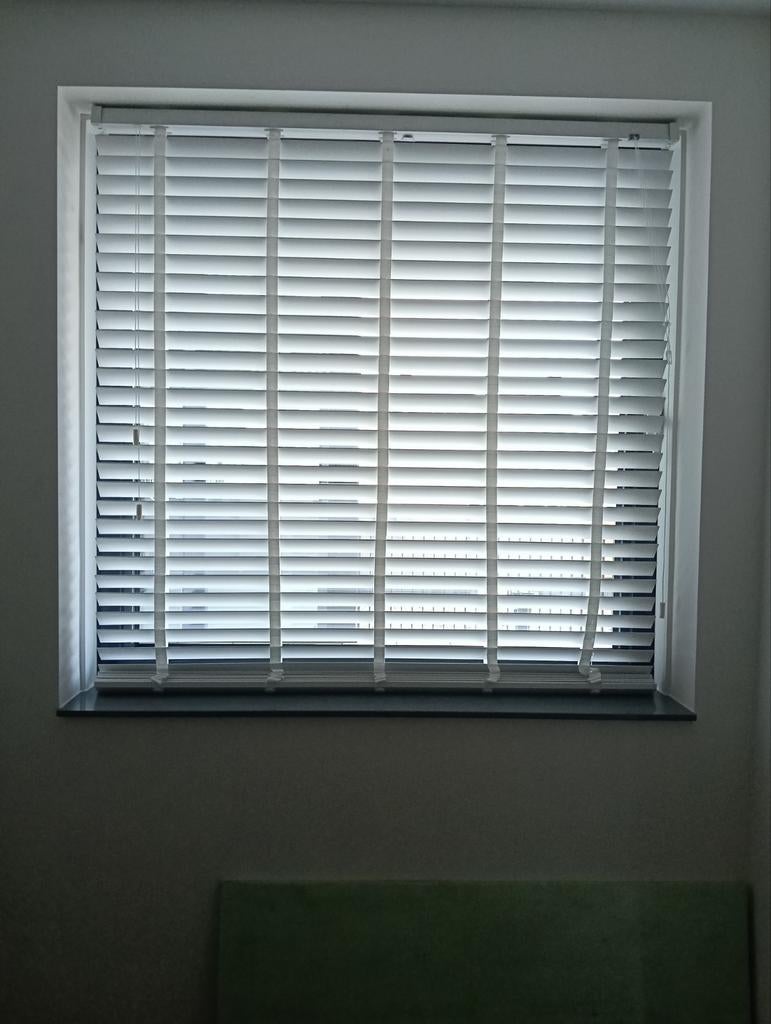 Witte jaloezieën met ladderband - 175 hoog 140 breed 50 mm, Ophalen, Gebruikt, 100 tot 150 cm, Modern, Tijdloos