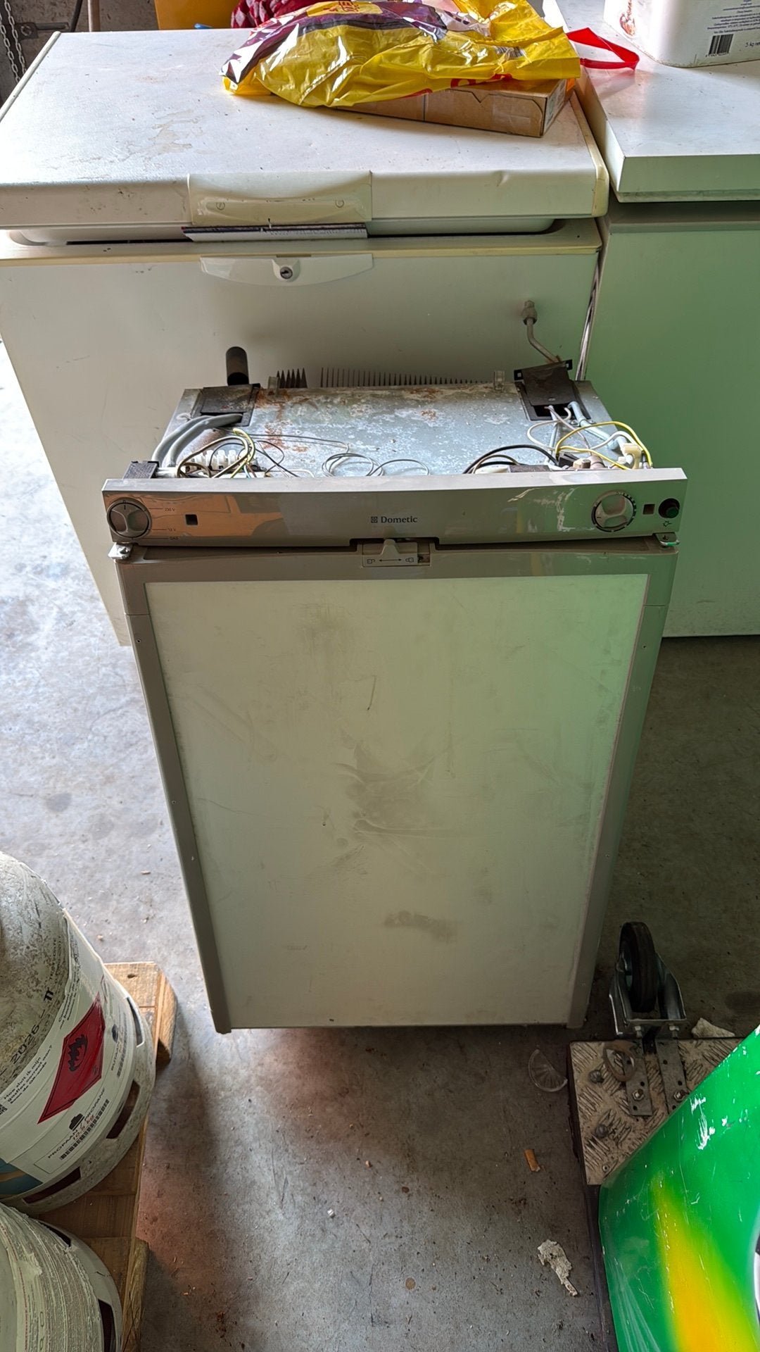 Dometic caravan koelkast 12v 230v en gas, Ophalen of Verzenden, Zo goed als nieuw
