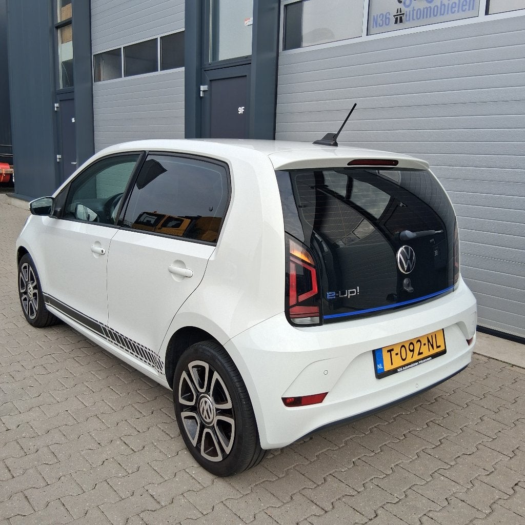 Foto 5 van Volkswagen E-Up! STYLE /Cruise C/ CAMERA/ 92,4% SOH/LUXE