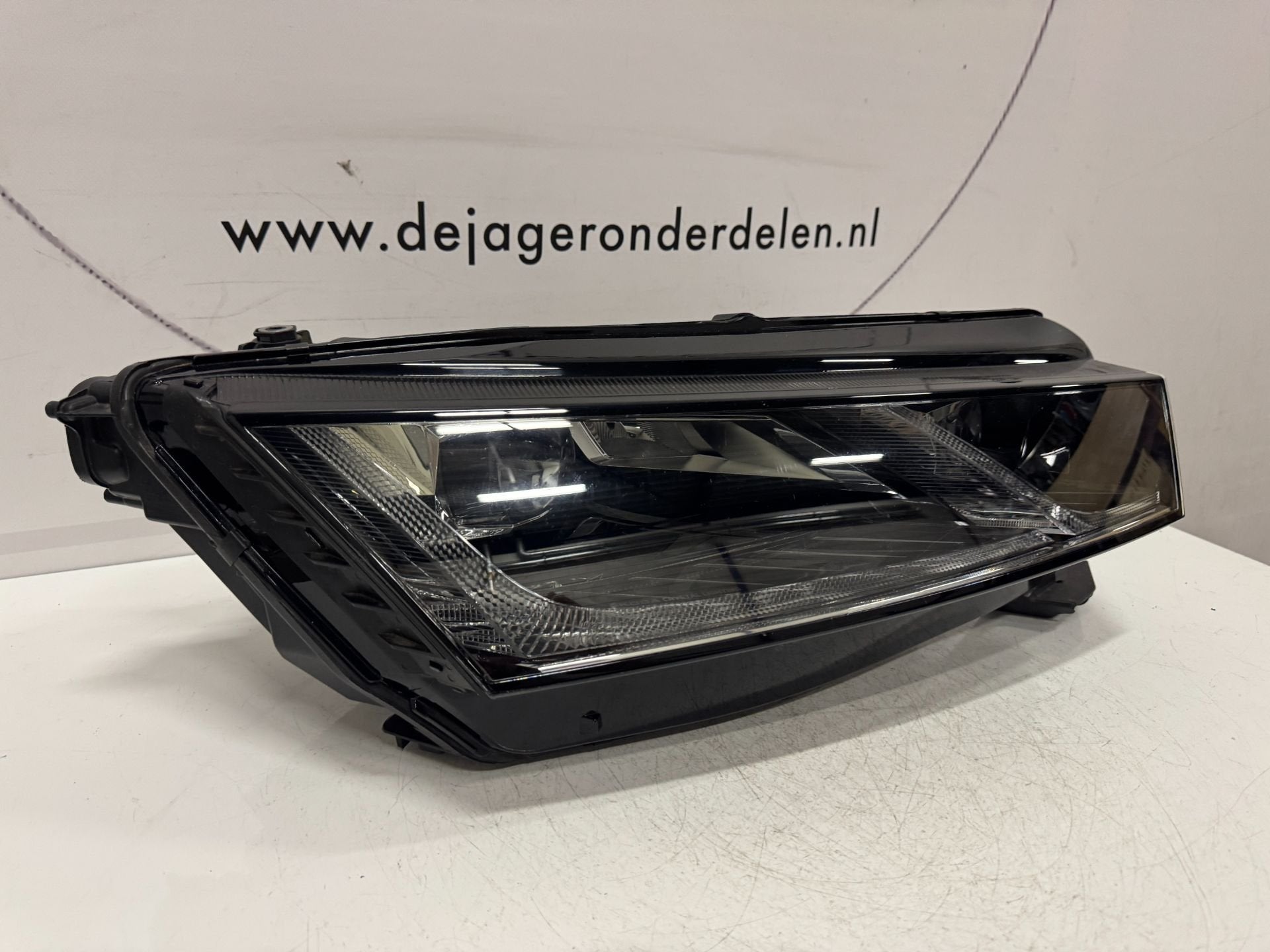 SKODA OCTAVIA IV 4 FULL LED KOPLAMP 5E4941016B ORIGINEEL, Skoda, Skoda Auto a.s., Gebruikt, Infoline@skoda-auto.cz