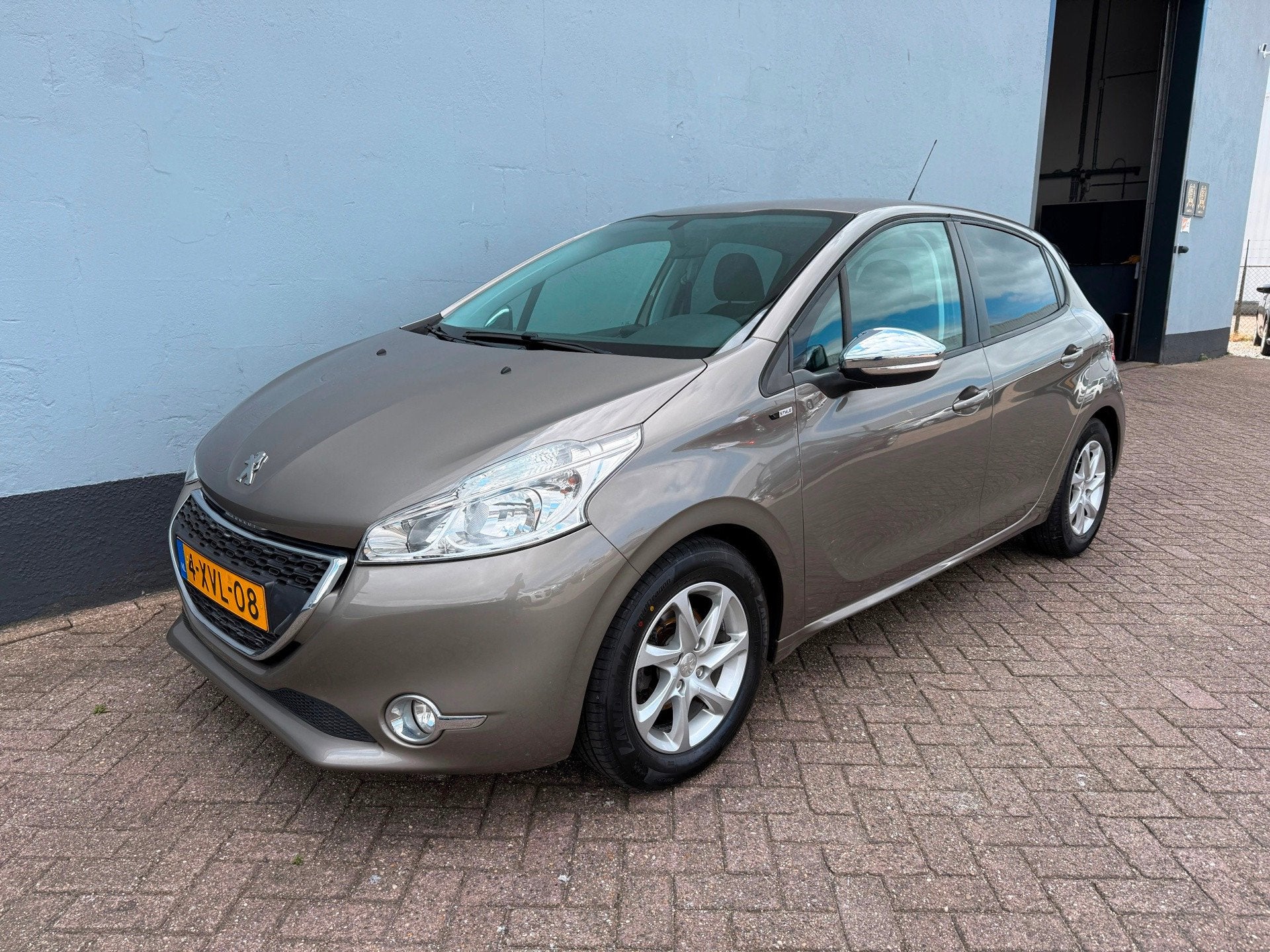 Peugeot 208 1.2 PureTech Style - Navigatie, Euro 6, 1199 cc, 82 pk, Origineel Nederlands