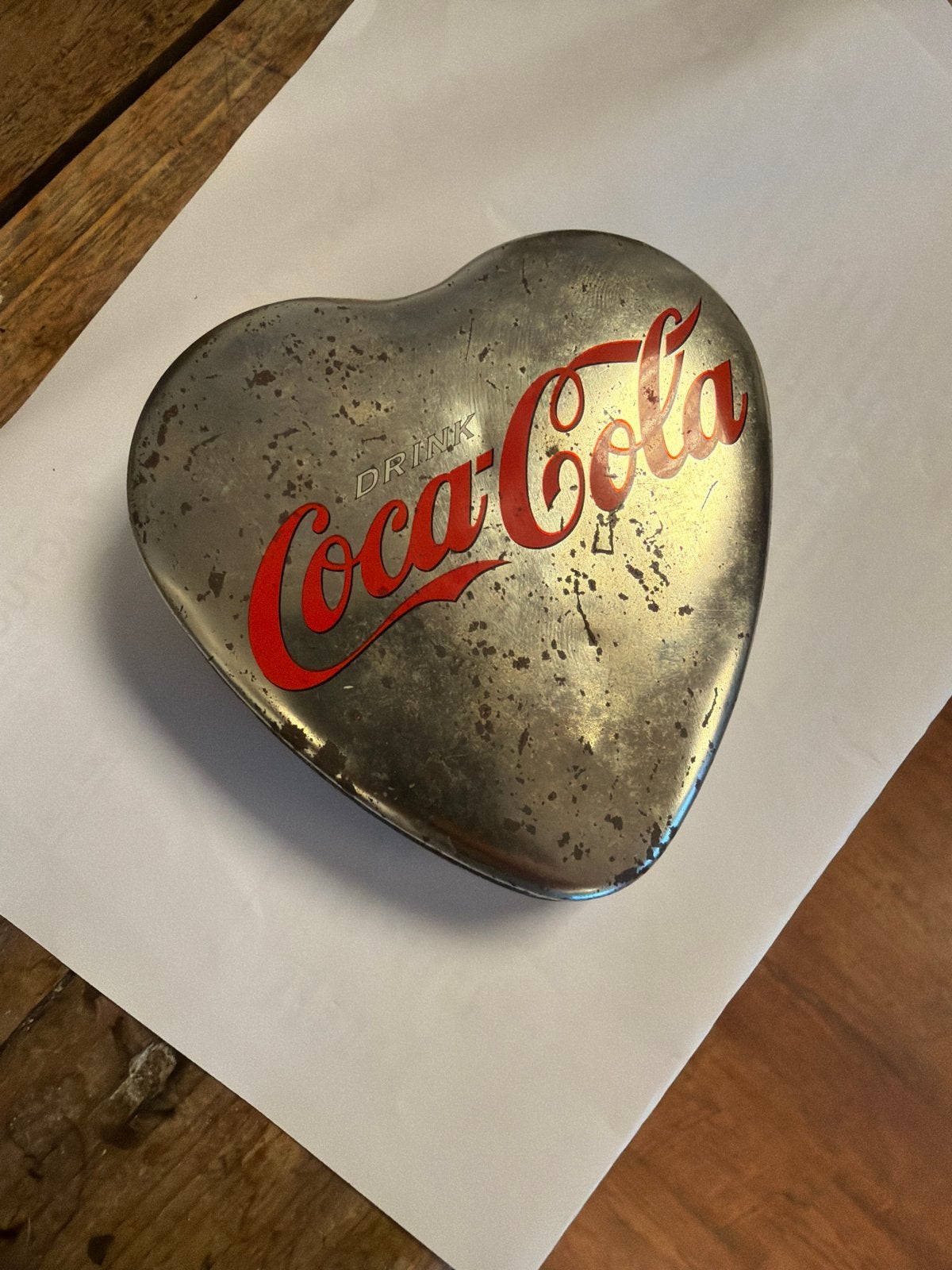 Vintage Coca-Cola hartvormig blikje, Ophalen of Verzenden, Gebruikt, Verpakking