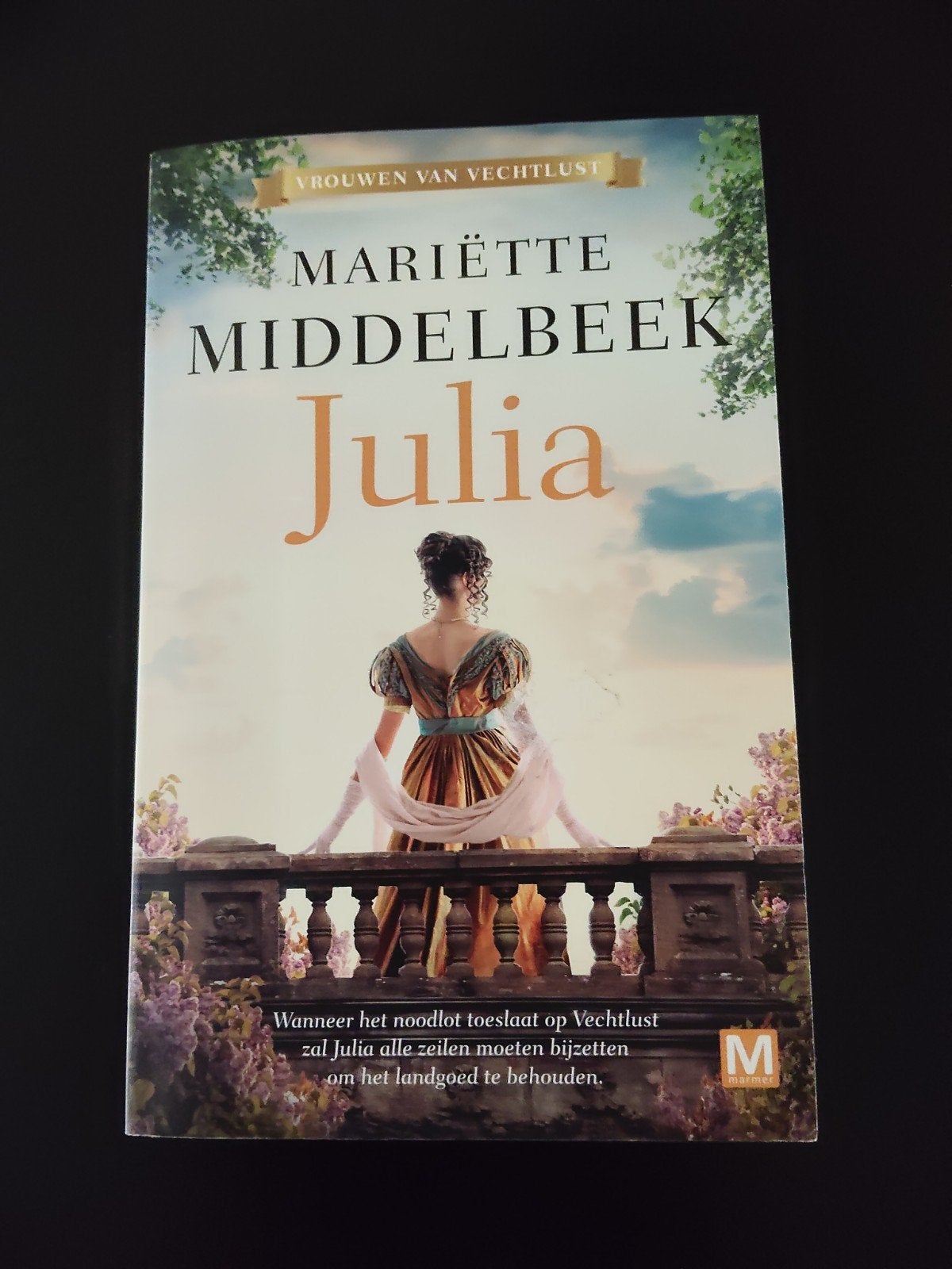 Mariette Middelbeek, Julia, Ophalen of Verzenden, Zo goed als nieuw