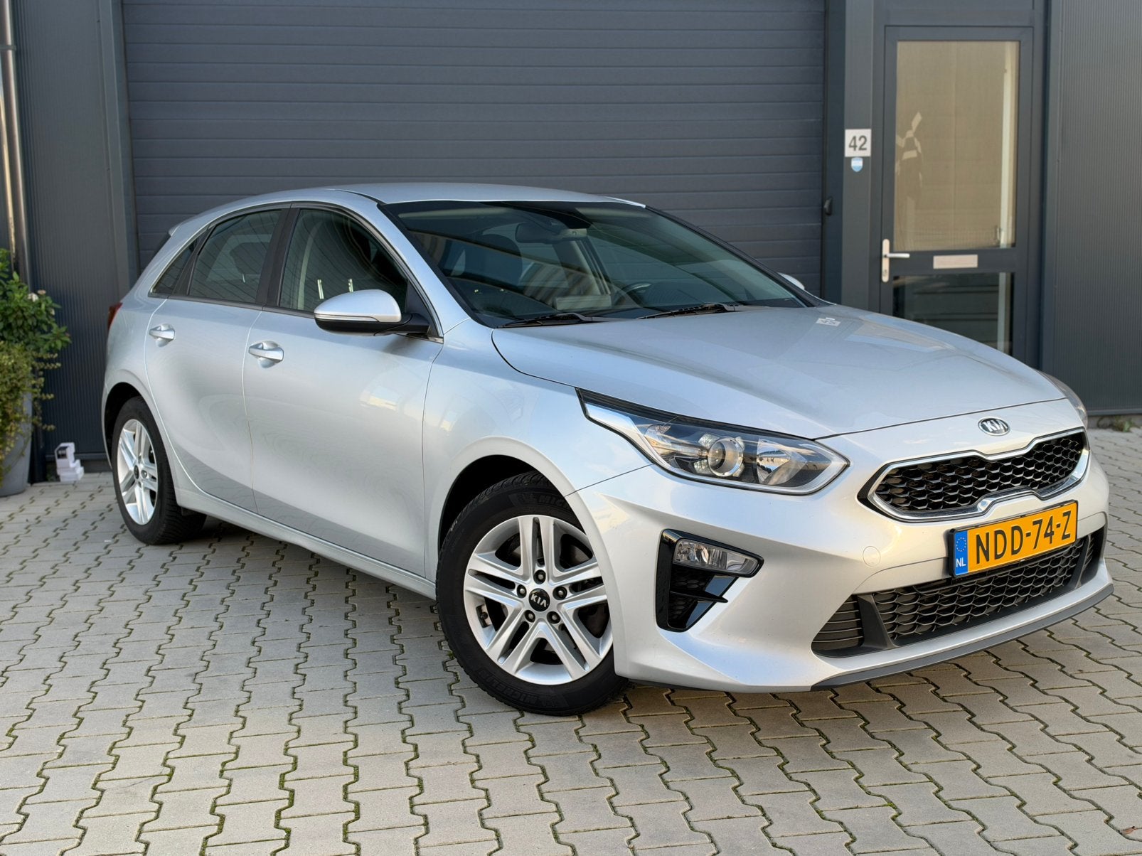 KIA CEED 1.6 CRDI Grijs 2019 6Bak Hatchback Airco Clima EUR6, Auto's, Stof, 4 cilinders, 115 pk, Particulier