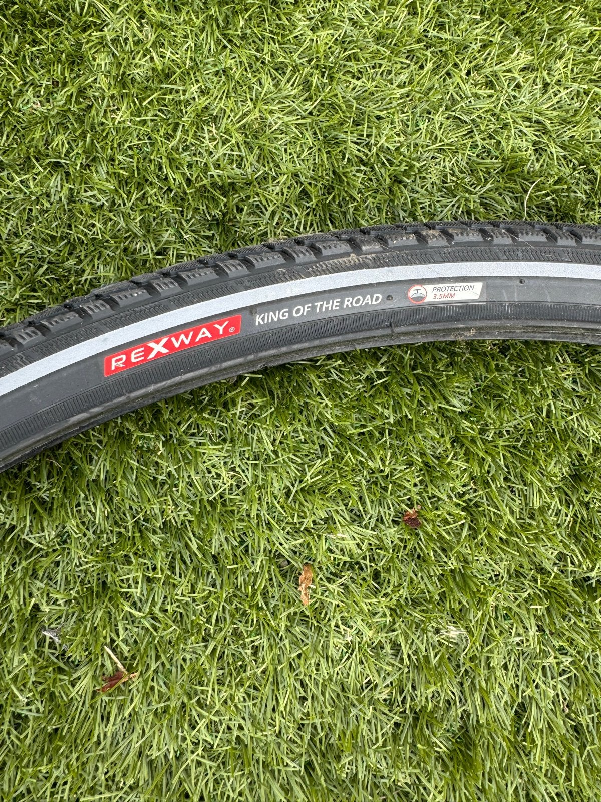 REXWAY fietsband 28 inch (700x35C), Fietsen en Brommers, Ophalen, Band, Nieuw, Rubber