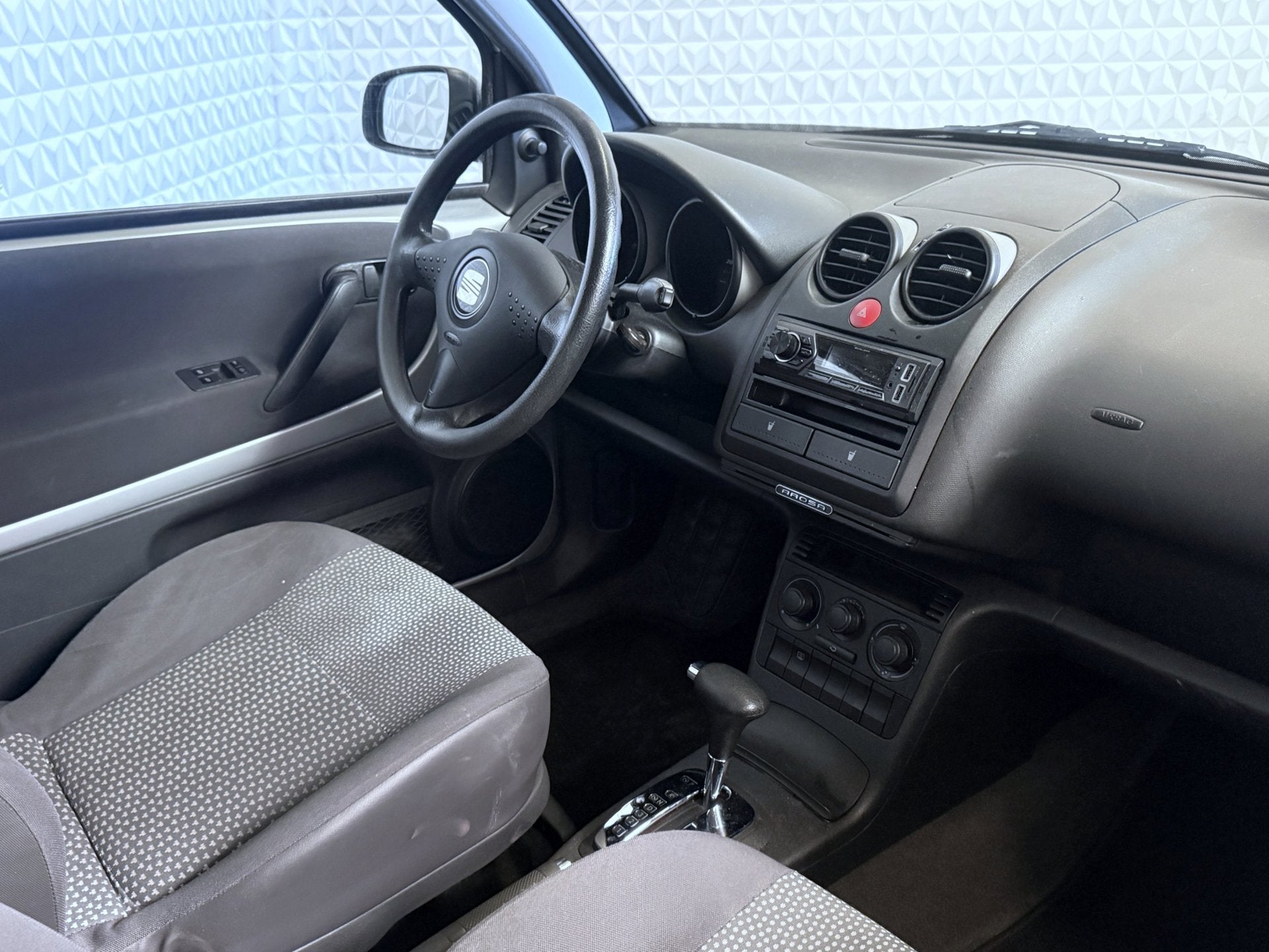 Seat Arosa 1.4i Stella AUTOMAAT / 201.000km (2005), 450 kg, 31 €/maand, Origineel Nederlands, Bedrijf
