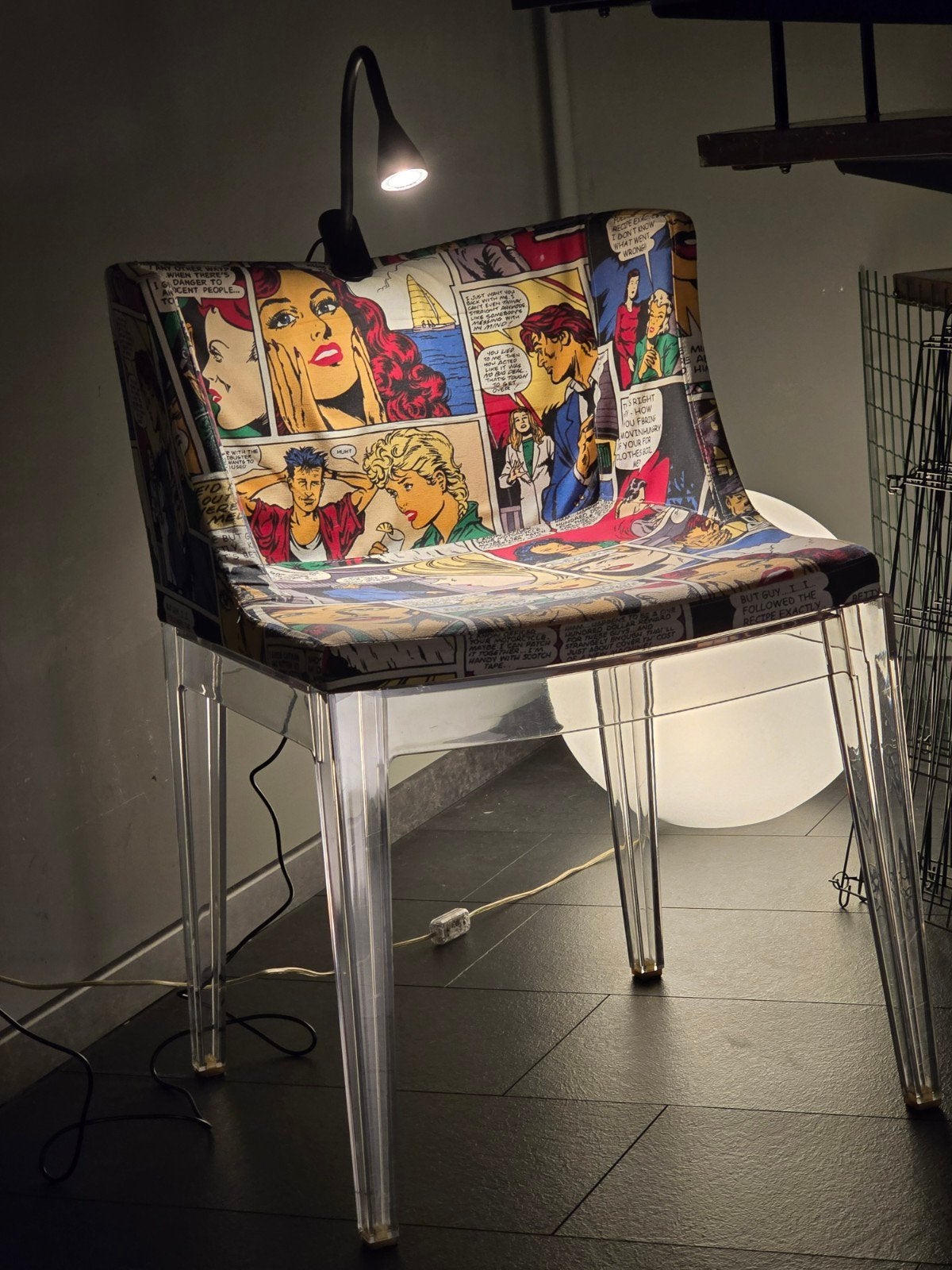 Unieke Kartell stoel met comic print - Zo goed als nieuw, Ophalen, Overige kleuren, Kunststof, Modern, Pop-art, Design
