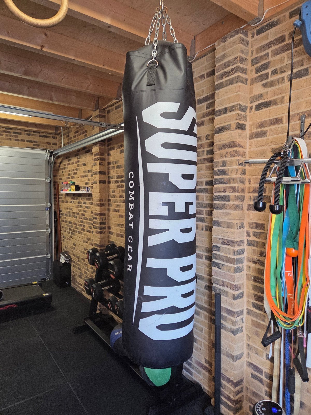 Super Pro Combat Gear Bokszak, Sport en Fitness, Ophalen, Zo goed als nieuw, Bokszak