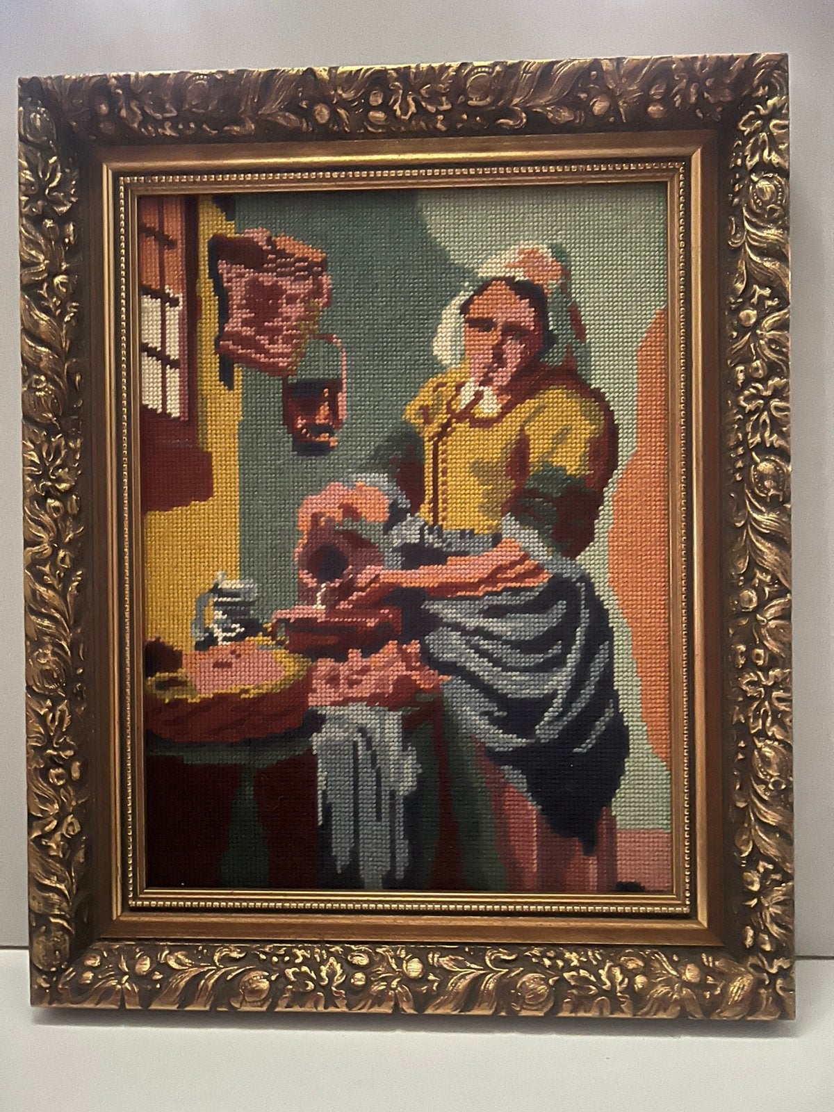 Geborduurd schilderij, het melkmeisje met houten lijst, Ophalen, Ingelijst, Overige technieken, Portret of Personen