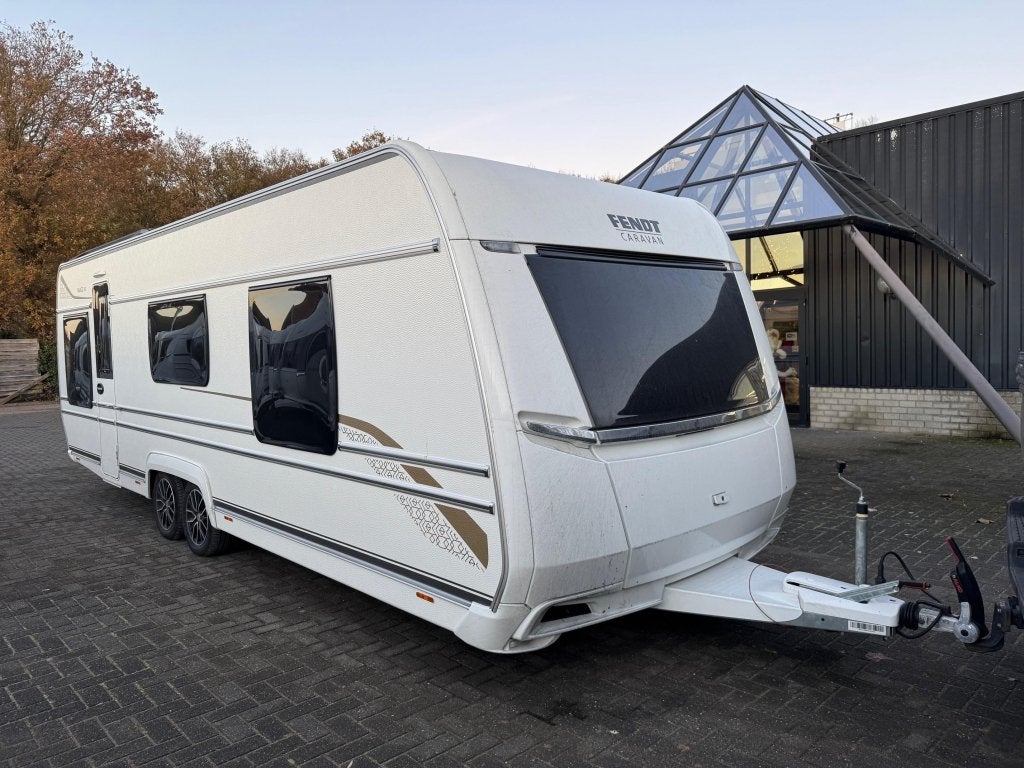 Fendt Palace 700 2022 | Queensbed | Airco, Caravans en Kamperen, 7 tot 8 meter, Bedrijf, Treinzit, Fendt