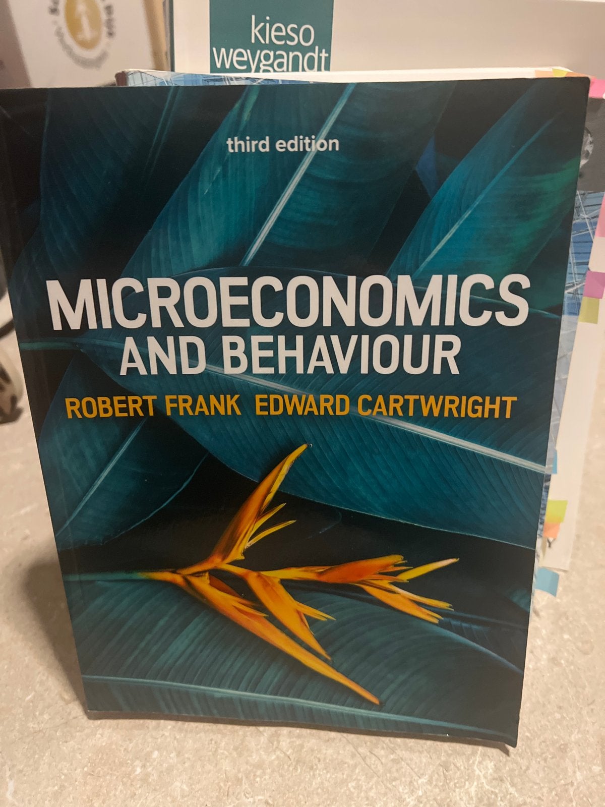 Microeconomics and Behaviour - Robert Frank, Edward Cartwrig, Ophalen of Verzenden, Gamma, Zo goed als nieuw, HBO