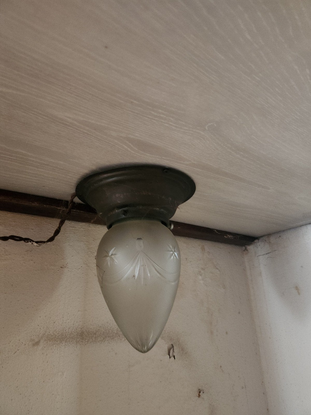 Vintage plafondlamp met melkglas kap, Antiek en Kunst, Ophalen