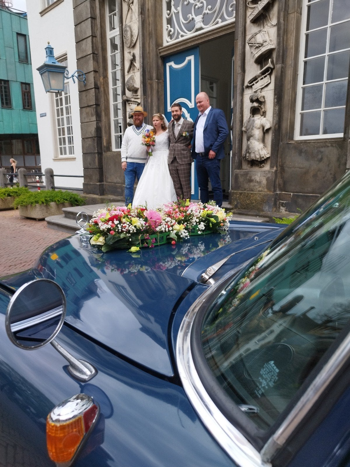 Klassieke Trouwauto Mercedes Heckflosse uit 1963 te huur, Trouwauto