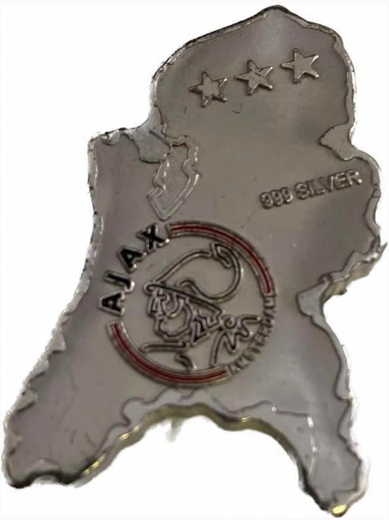 Uniek zilverstuk met Ajax er op en in de vorm NL-landkaart, Ophalen of Verzenden, Zo goed als nieuw