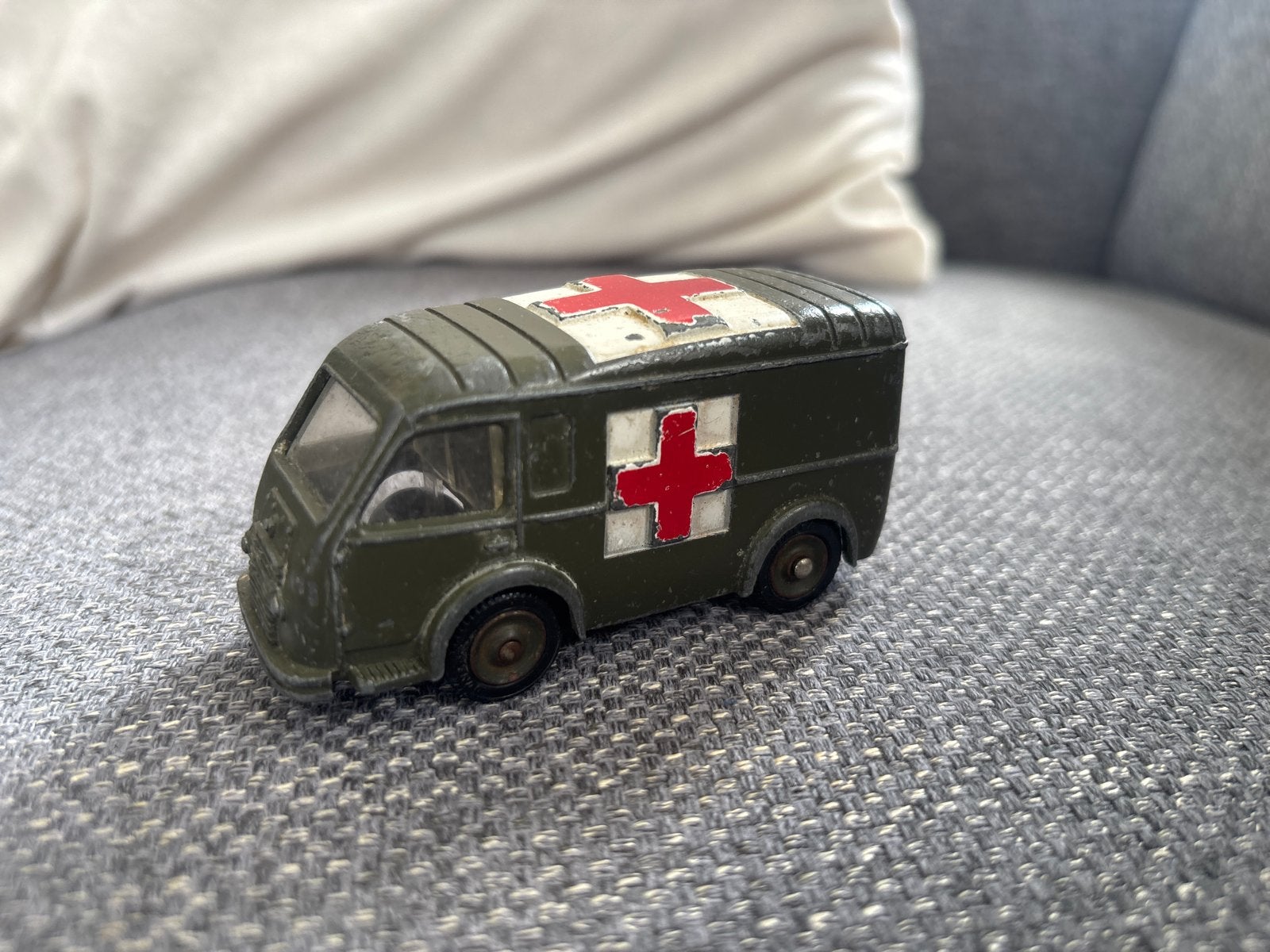 Dinky Toys Militaire Ambulance (Gebruikt), Ophalen of Verzenden, Gebruikt