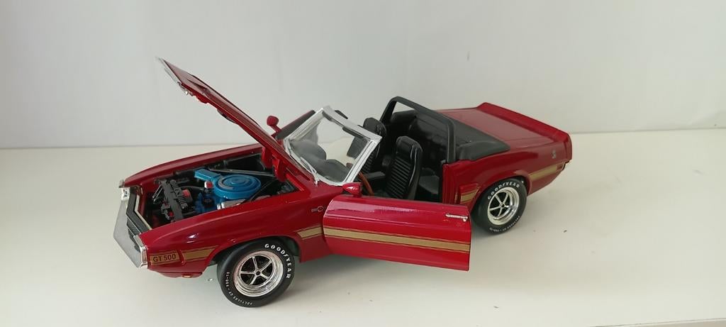 Shelby 500 GT Cabrio.Ertl., Hobby en Vrije tijd, Modelauto's | 1:18, Ophalen of Verzenden, Nieuw, Auto, ERTL