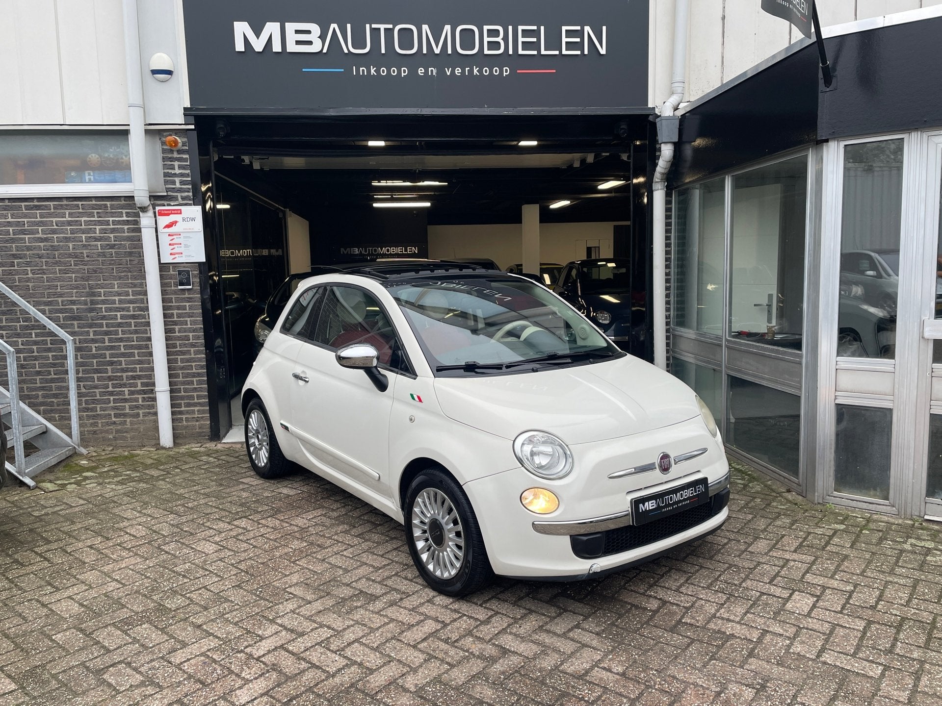 Fiat 500 1.2 Lounge/Automaat/Leder/APK/Panoramadak/Nap!, Euro 5, Gebruikt, 1242 cc, 4 cilinders