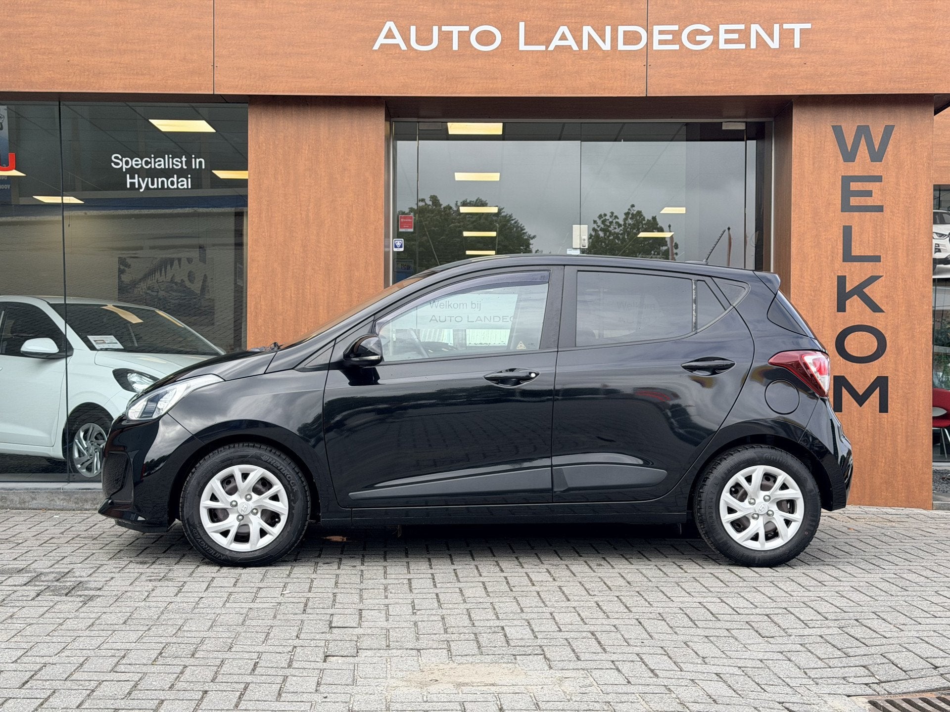 Hyundai i10 1.0i Premium Stoel/Stuur Verwarming | Airco | Fi, Auto's, Stof, 4 stoelen, Zwart, Origineel Nederlands