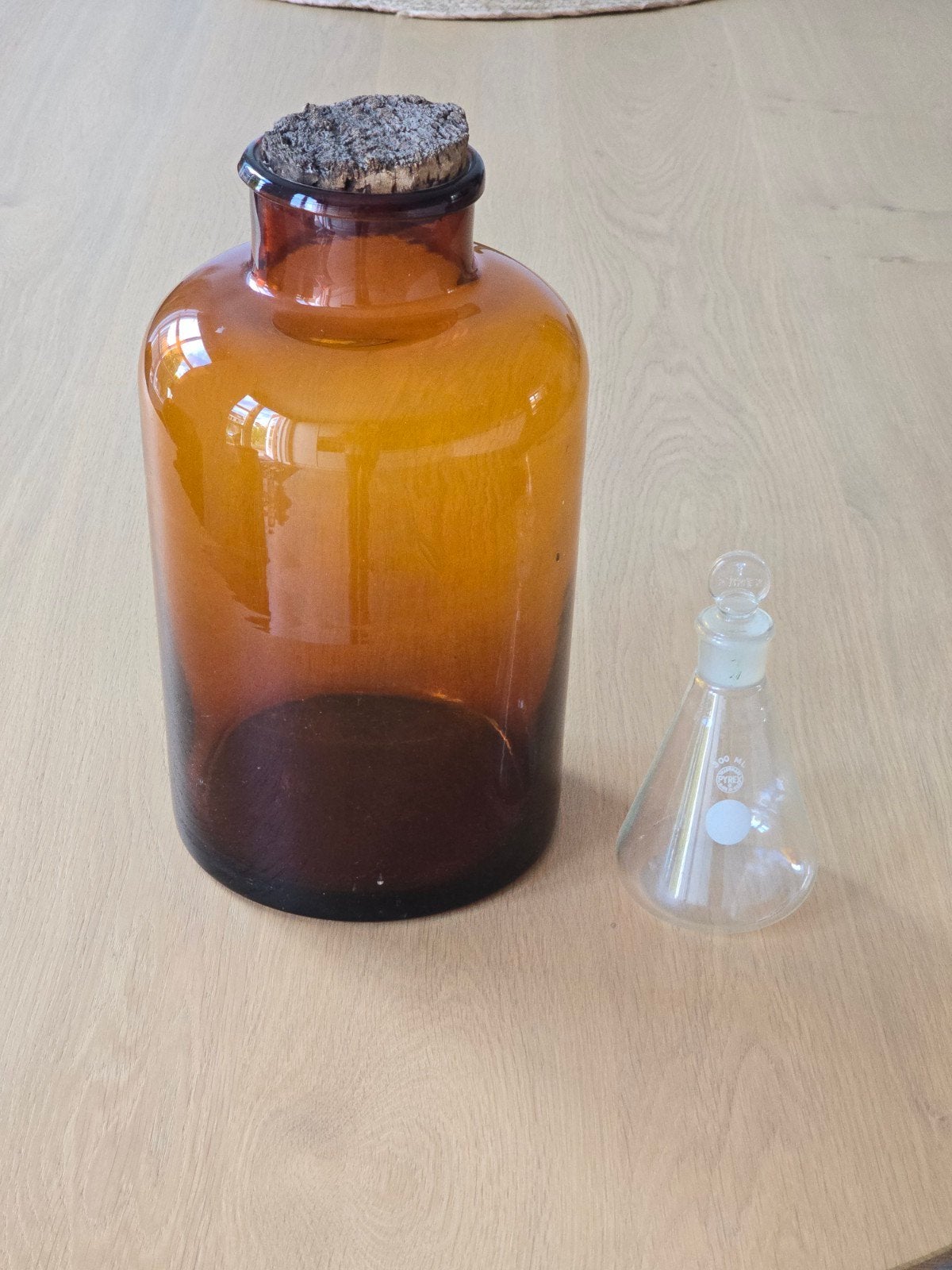 Antieke XXL apothekersfles met kurk 32cm H x 17.5cm diameter, Ophalen of Verzenden