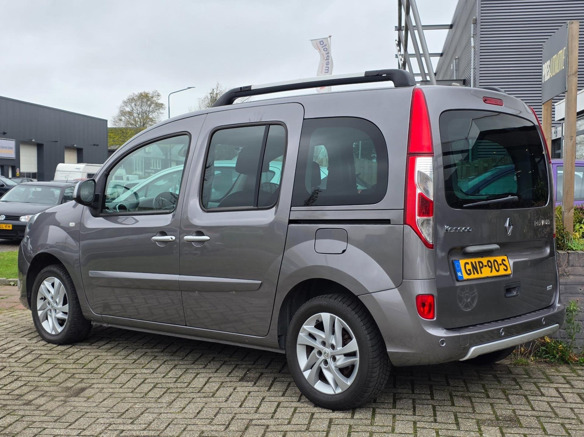 Renault Kangoo Family 1.2 TCe |AUTOMAAT|CLIMA|CRUISE|PDC|LMV, Auto's, Dealer onderhouden, Gebruikt, 4 cilinders, Bedrijf