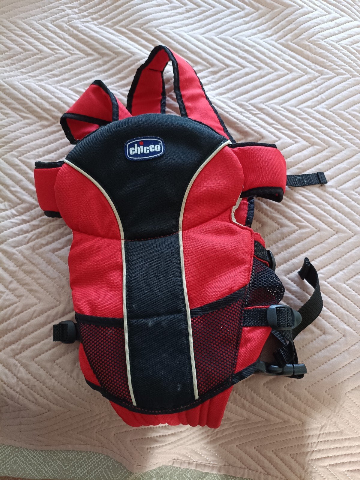 Chicco Draagzak - Rood/Zwart, Kinderen en Baby's, Babydragers en Draagdoeken, Gebruikt, Ophalen of Verzenden, Chicco, Buik