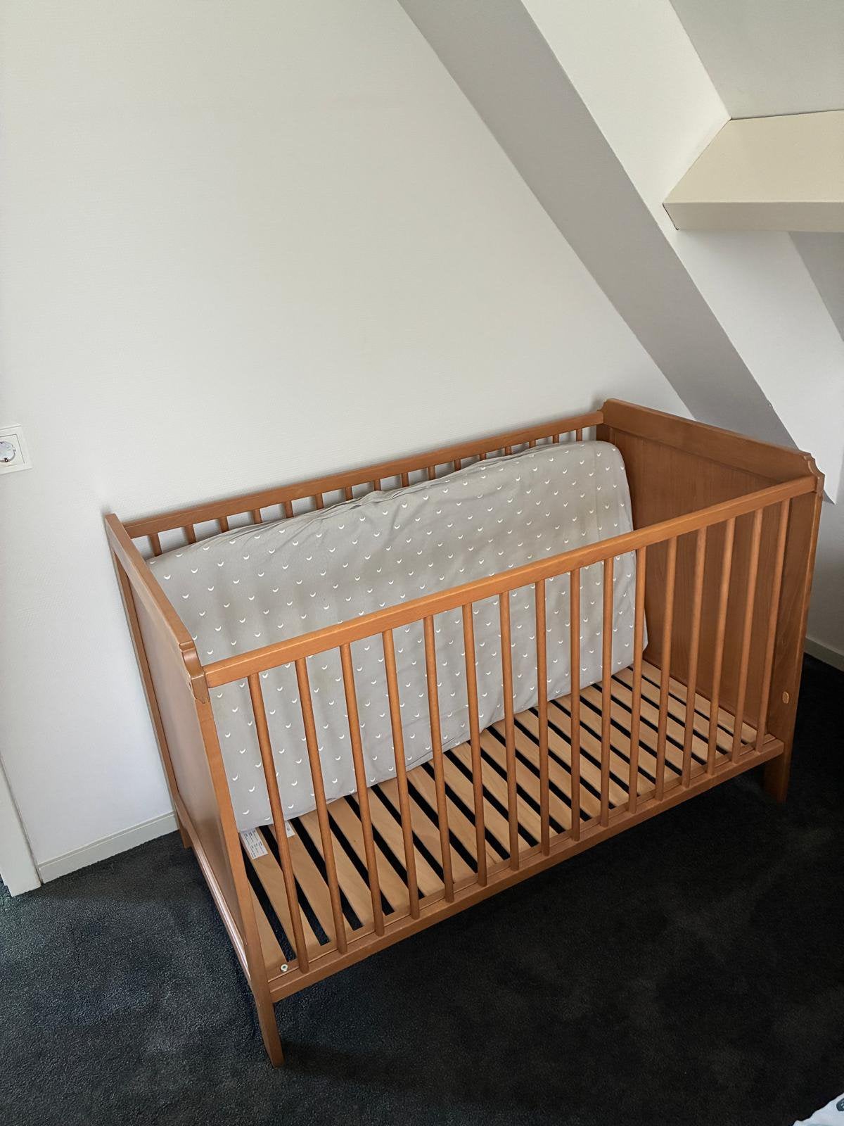 Kinderledikant met matras, Ophalen, Zo goed als nieuw, Ledikant