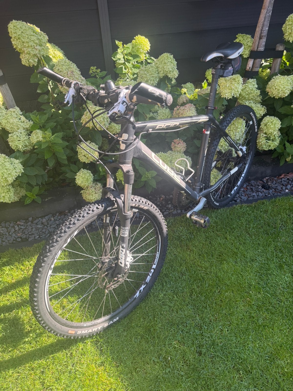 Cube acid 26 inch, Ophalen, 24 inch of meer, Gebruikt, Aluminium