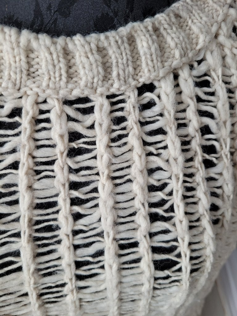 H&M beige wollen gebreide trui maat 40 L zgan, Maat 38/40 (M), H&M, Beige, Ophalen of Verzenden