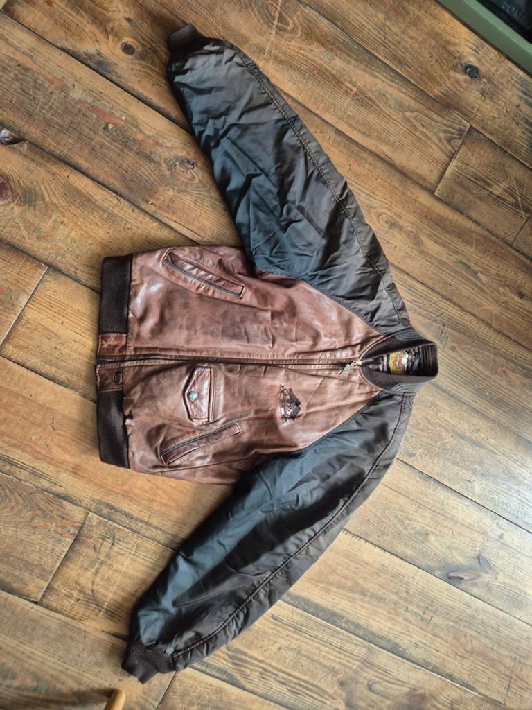 Vintage Harley Davidson Leren Bomberjack uit 1990 Medium, Motoren, Kleding | Motorkleding, Heren, Jas | leer, Harley Davidson. Origineel.