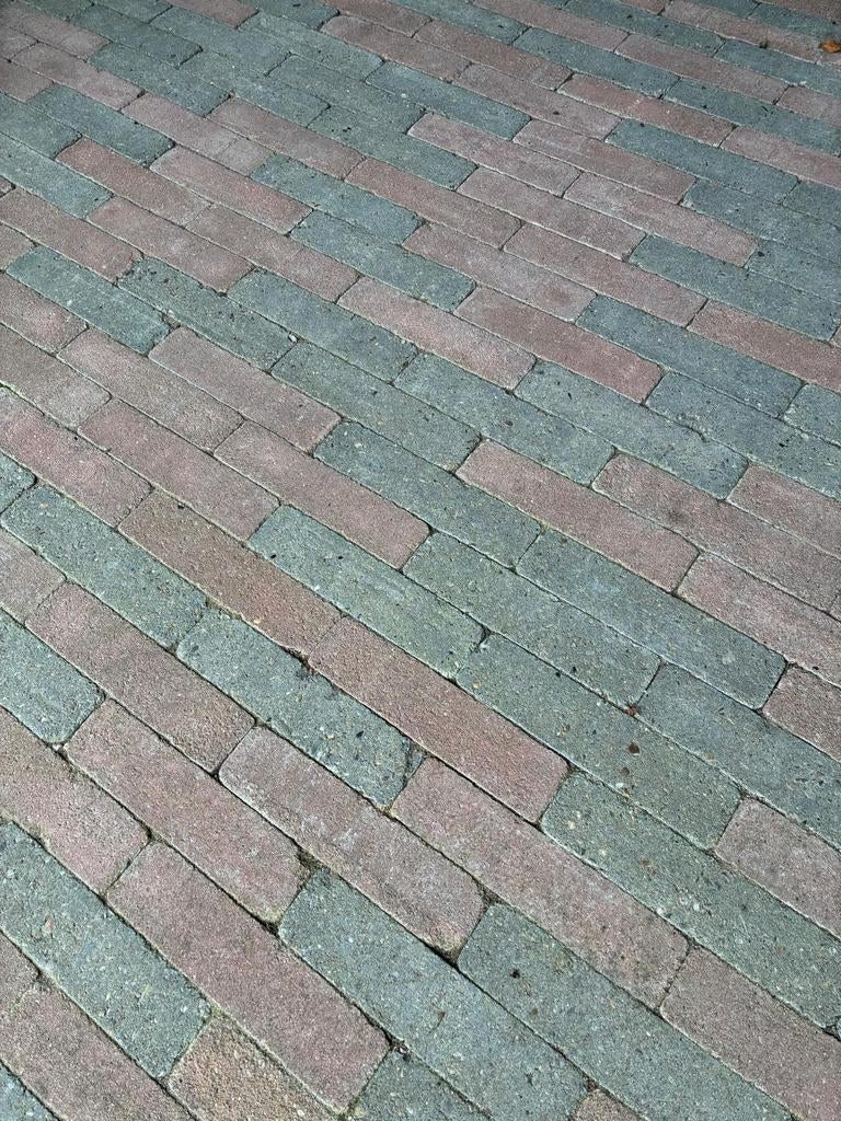 Gratis af te halen: Partij waaltjes circa 16,5 m2, Tuin en Terras, Tegels en Klinkers, Ophalen, Gebruikt, Beton, Klinkers