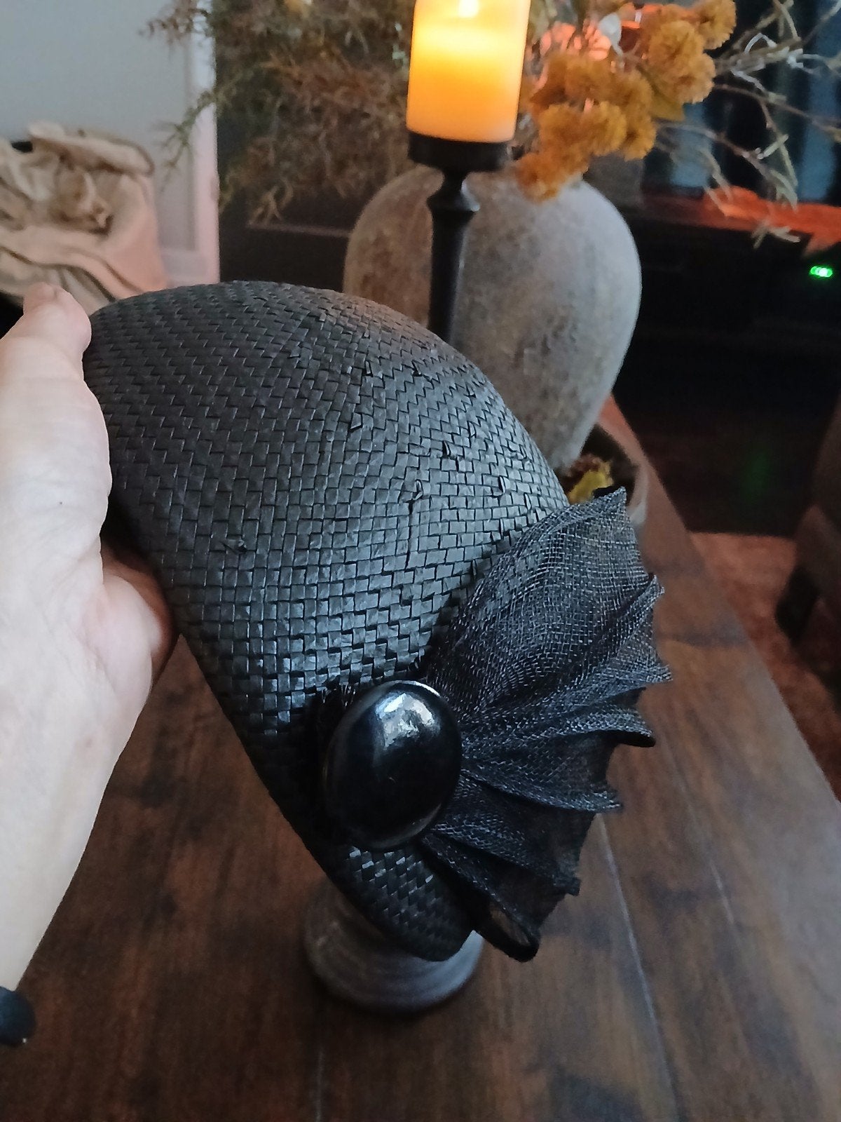 zwarte  hoed dop met mooie knoop, Ophalen of Verzenden, Zo goed als nieuw, One size fits all