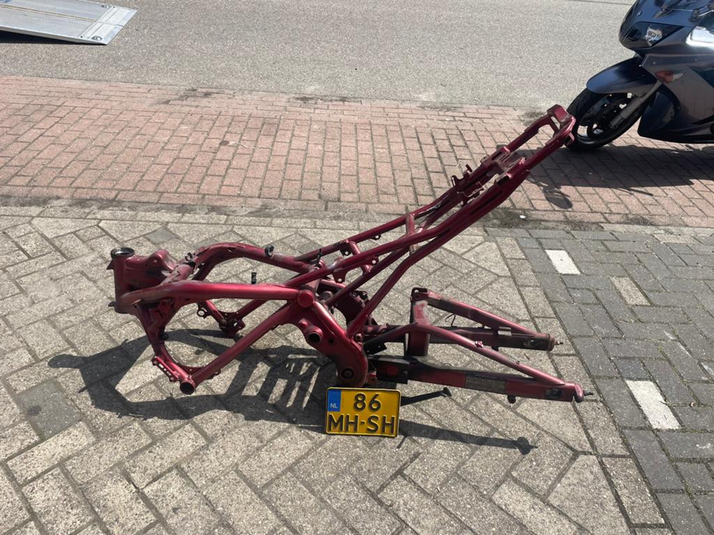 Kawasaki er6n frame gratis, Ophalen
