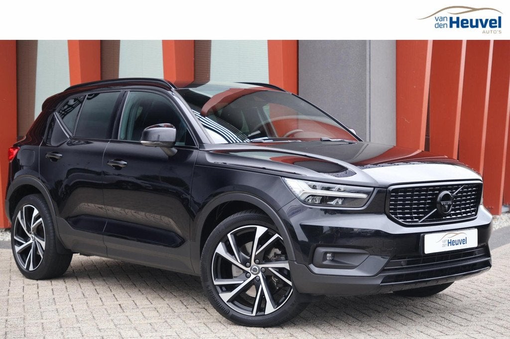 Volvo XC40 T4 Recharge R-Design | Stoelverwarming | Trekhaak, 12 maanden, Zwart, Leder, Bedrijf