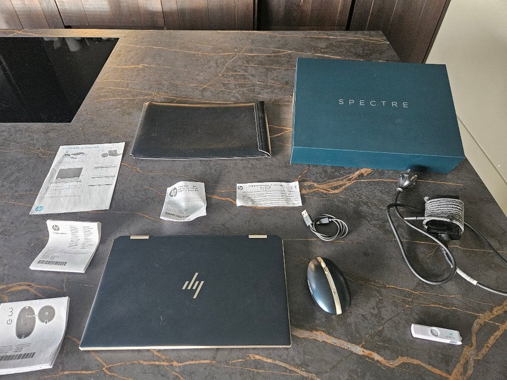 HP Spectre x360 2-in-1 convertible laptop 13” 13-aw0600nd, Computers en Software, 2 tot 3 Ghz, Qwerty, HP >, 13 inch