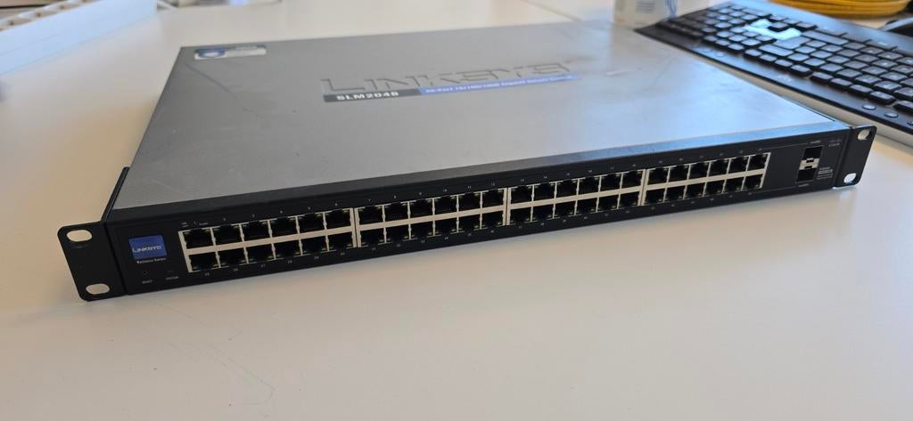 Linksys SLM2048 48-Poort Gigabit Smart Switch, Ophalen of Verzenden