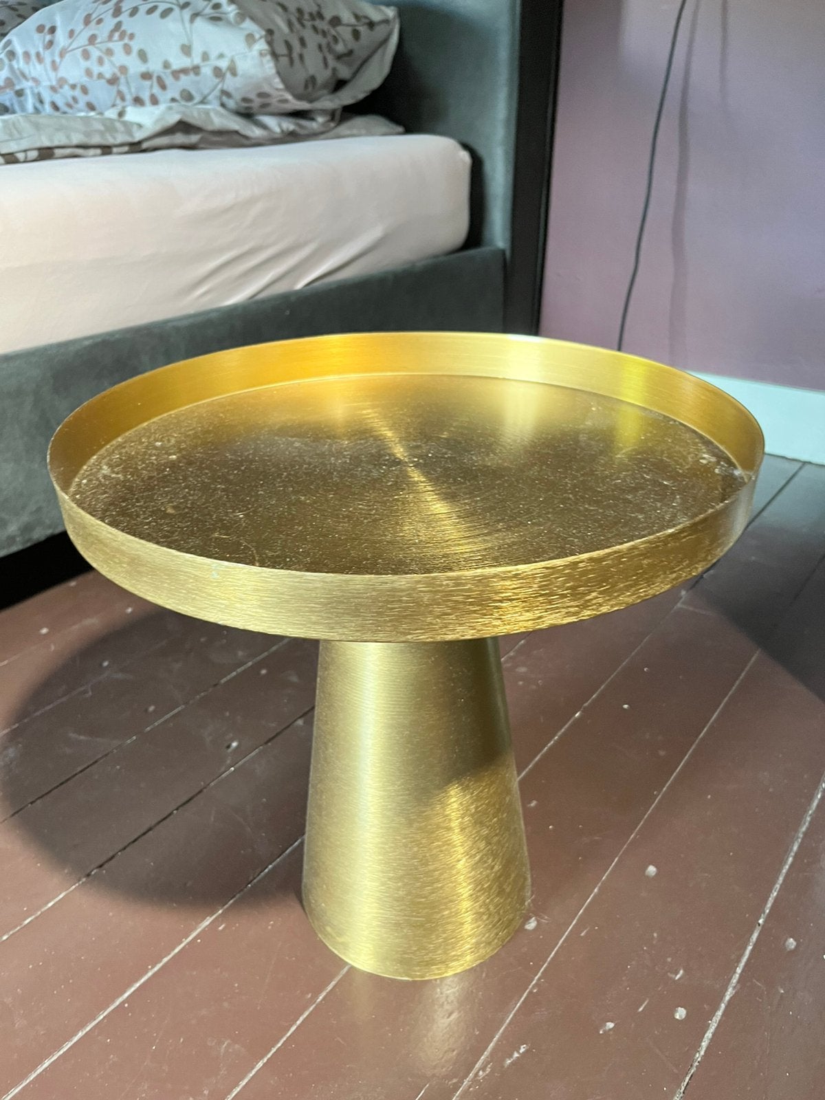 2x Goudkleurige metalen bijzettafeltjes, Ophalen, Minder dan 50 cm, Rond, Minder dan 50 cm