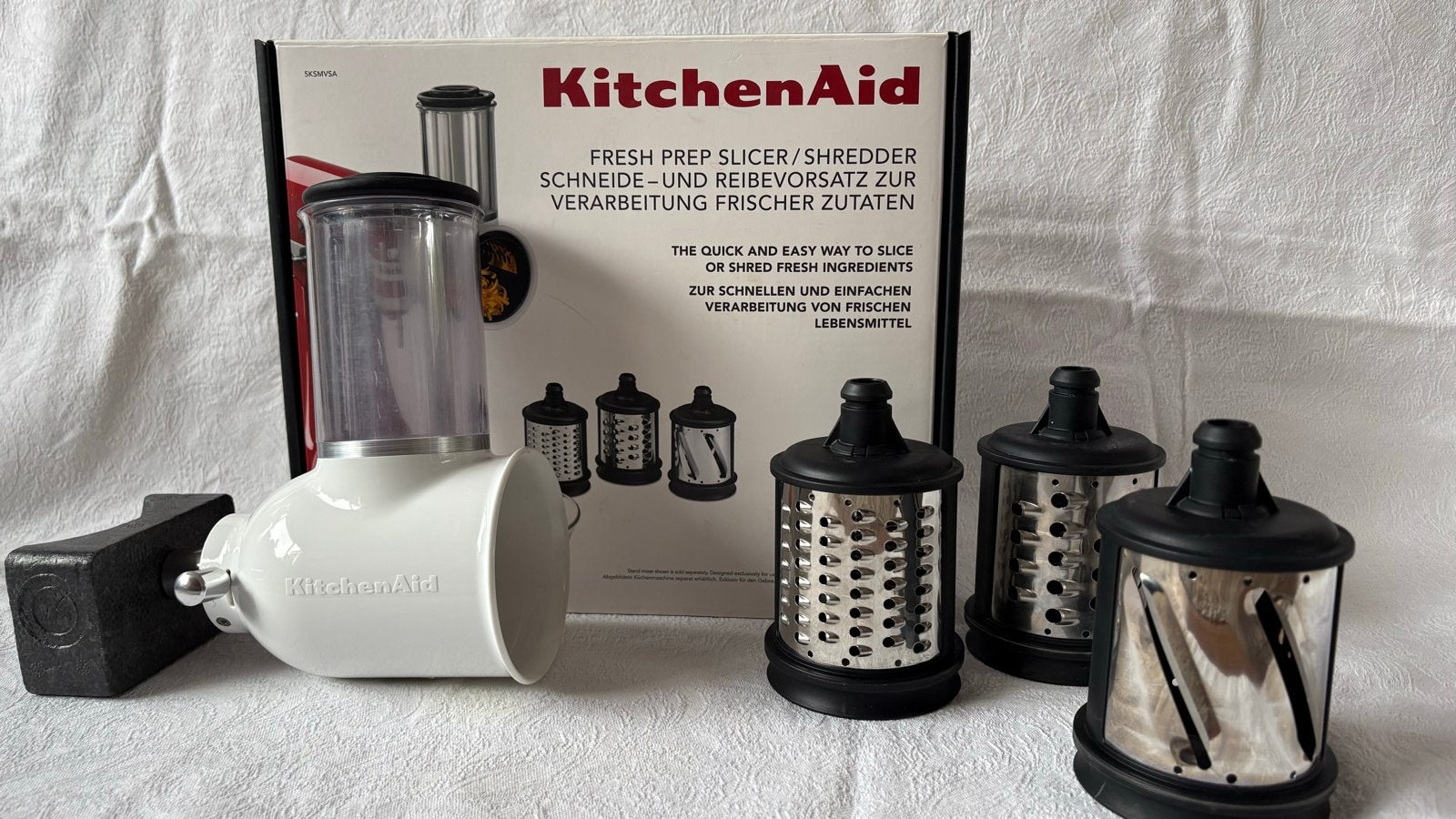 KitchenAid Fresh Prep Slicer/Shredder - model 5KSMVSA, Ophalen of Verzenden, Zo goed als nieuw, Vaatwasserbestendig, 3 snelheden of meer