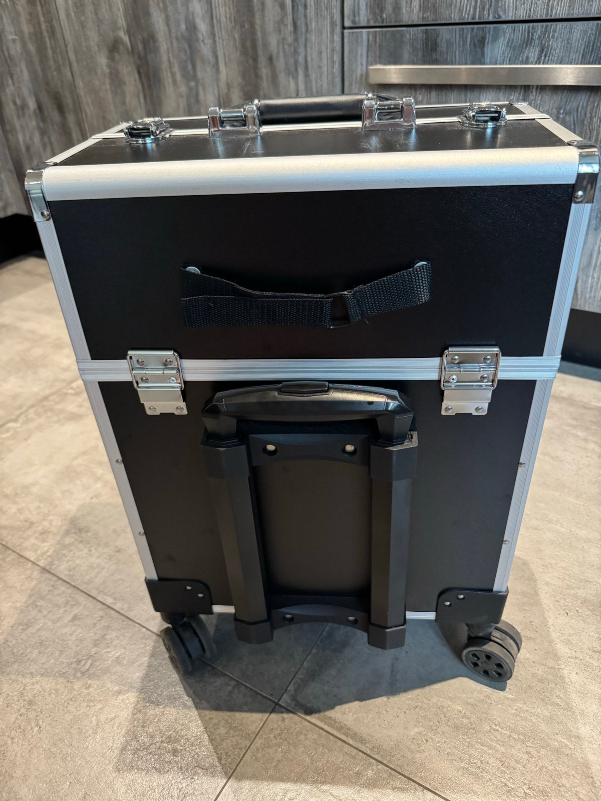 Make-up koffer op wielen - 55 cm hoog, 22 cm breed, Ophalen of Verzenden, Gebruikt, Zwart, Hardcase