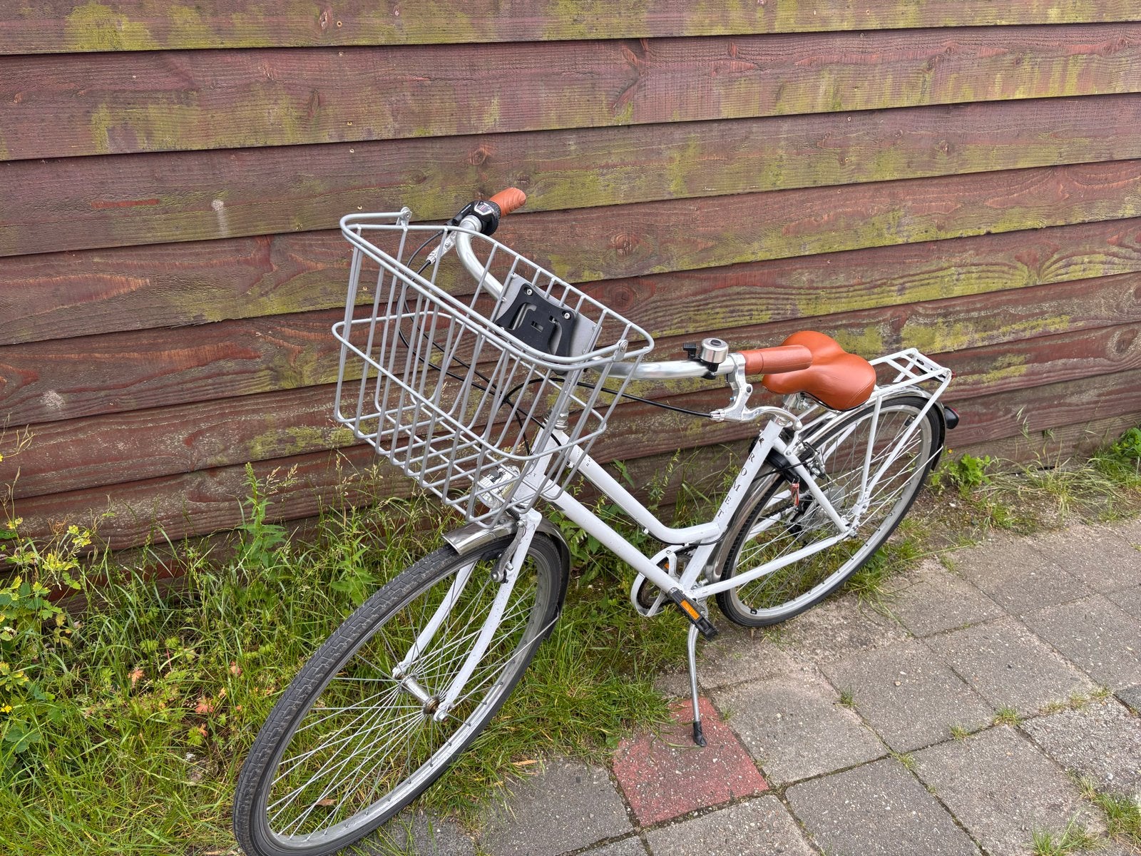 Vintage Stadsfiets Dames - Wit met Mand en Versnellingen, Fietsen en Brommers, Gebruikt, Velgrem, Versnellingen, 50 tot 53 cm