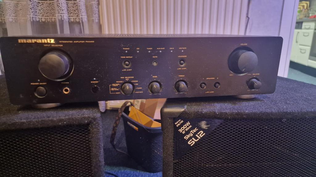 Marantz Versterker, Ophalen of Verzenden, Zo goed als nieuw, 120 watt of meer, Marantz