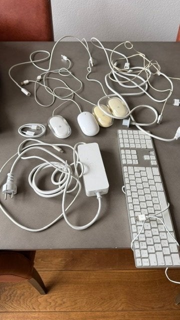 Apple accessoiresmuizen en toetsenbord onderdelen v herstel, Computers en Software, Office-software, Ophalen, Gebruikt, MacOS