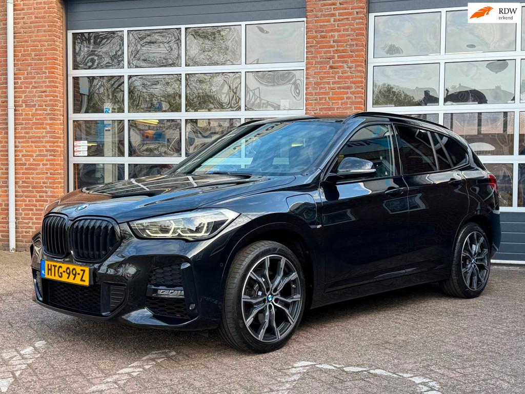 BMW X1 XDrive25e eDrive Edition M Sport, leder, navi, cruise, 8 kWh, 125 pk, Gebruikt, Zwart