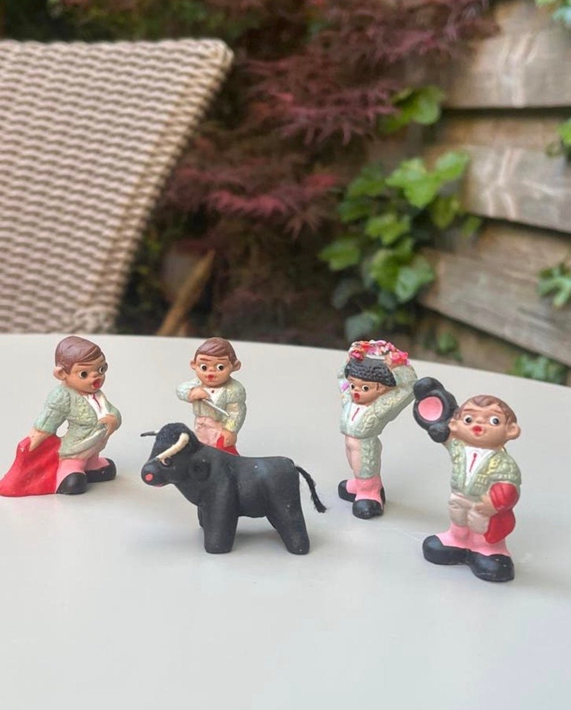Vintage Spaanse Klei Beeldjes: Stierenvechters & Stier, Ophalen of Verzenden, Nieuw, Dier