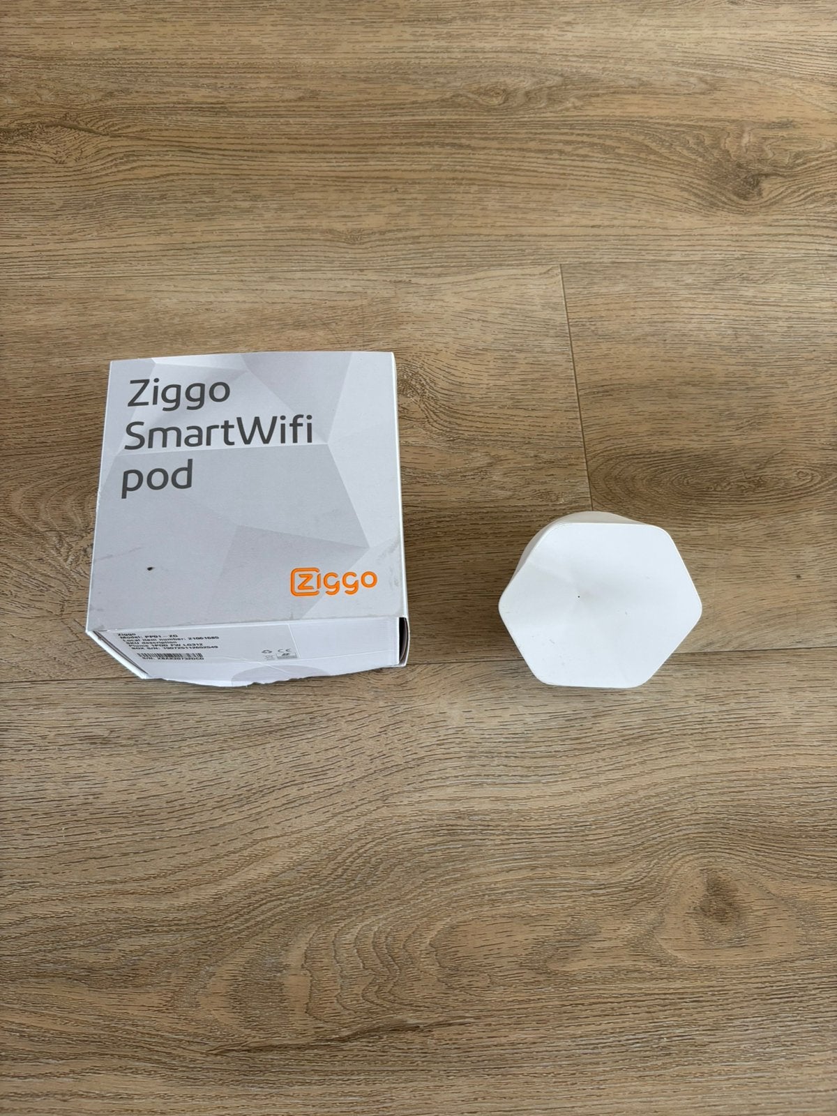 Ziggo SmartWifi pod - Wifi versterker, Ophalen of Verzenden, Zo goed als nieuw